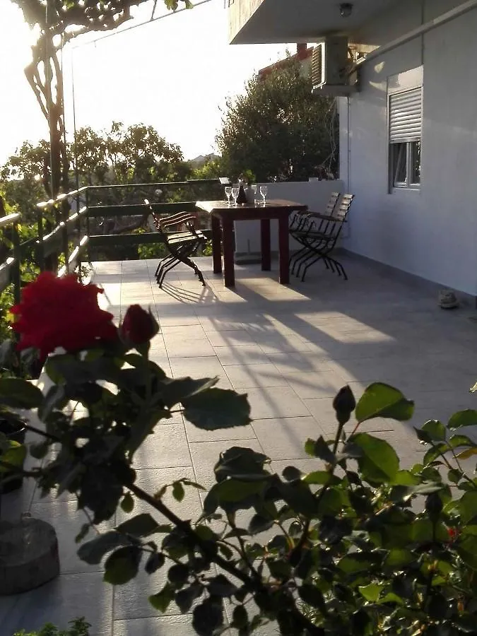Apartments In Razanac 35305 Rtina Croatia